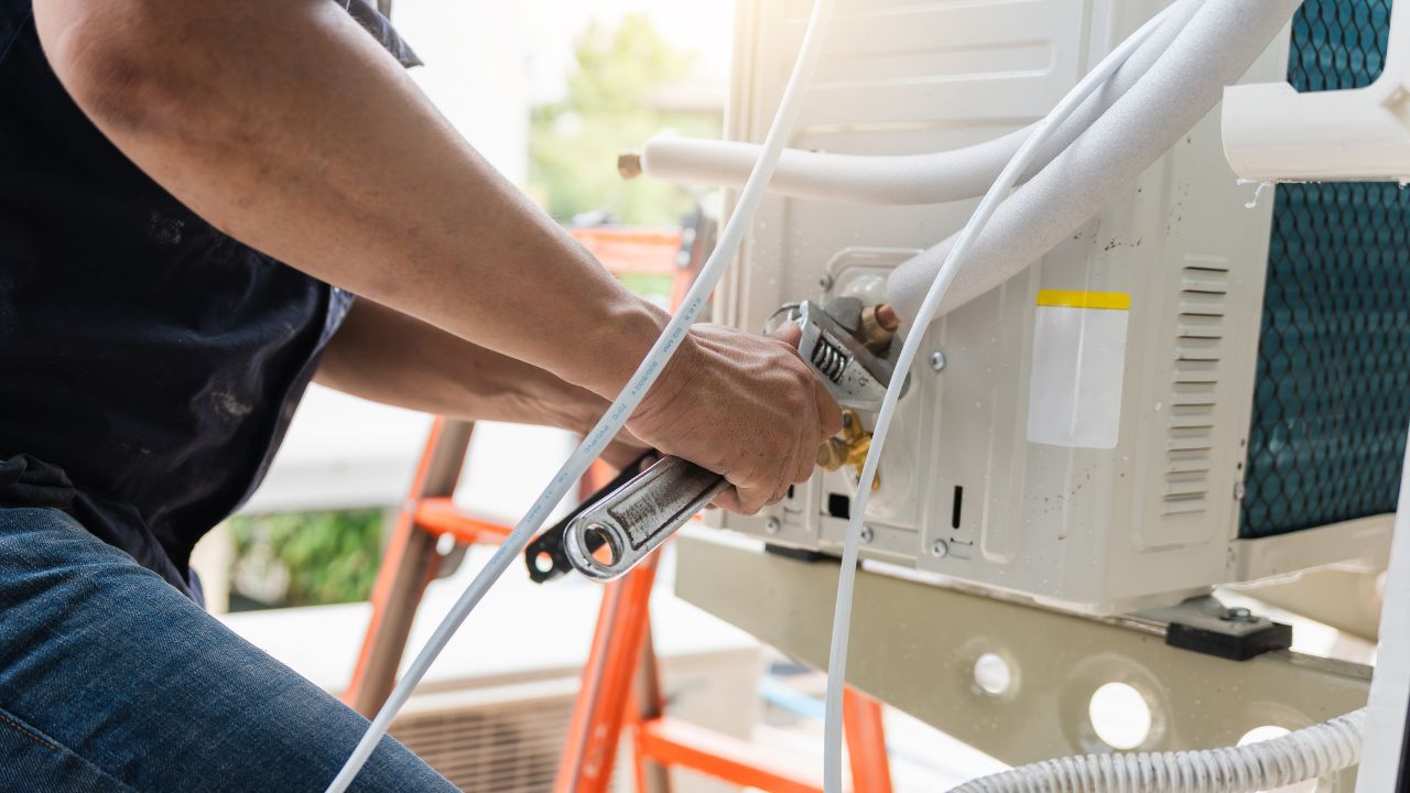 How to Prevent Holiday Plumbing Problems Cover