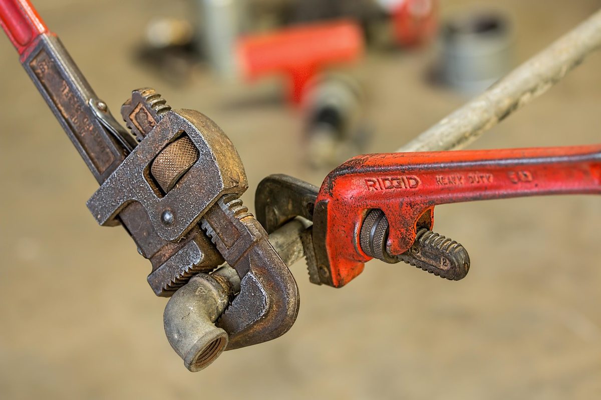 How to Prevent Holiday Plumbing Problems Cover