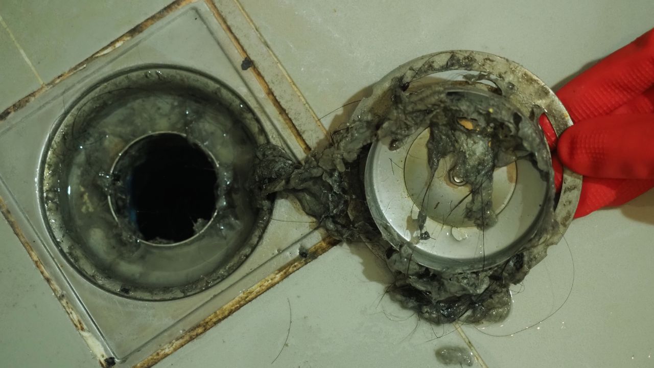 How to Prevent Holiday Plumbing Problems Cover